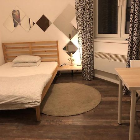 شقة بوخارست  في Studio Old Town By Dtm Properties المظهر الخارجي الصورة