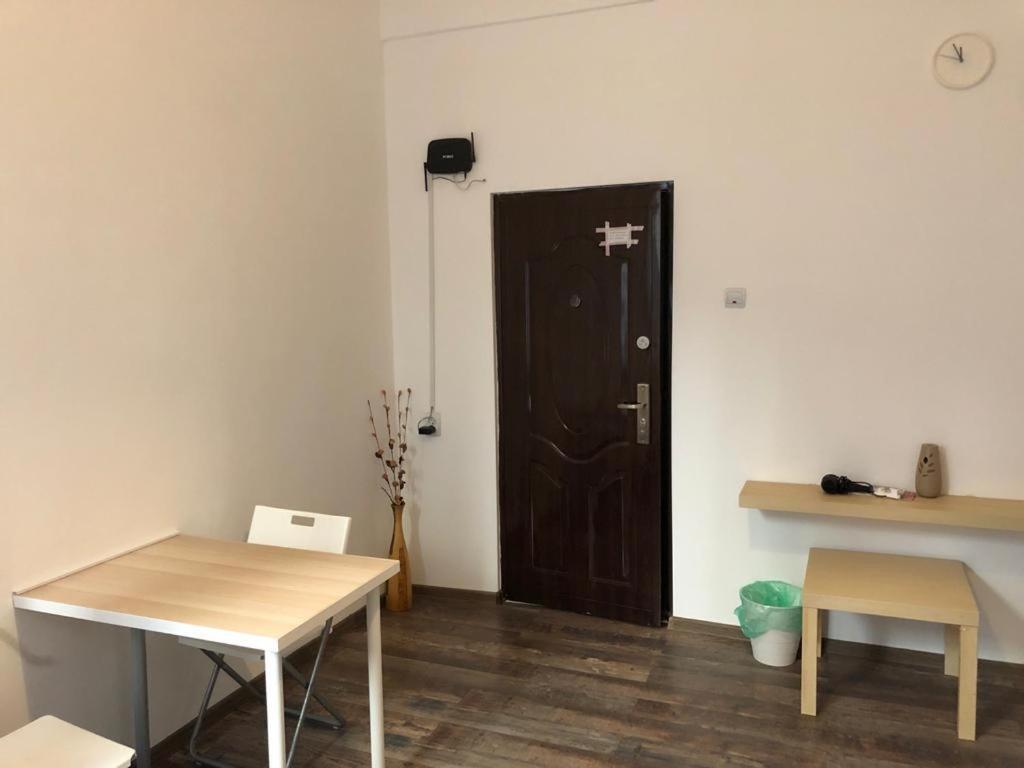 شقة بوخارست  في Studio Old Town By Dtm Properties المظهر الخارجي الصورة