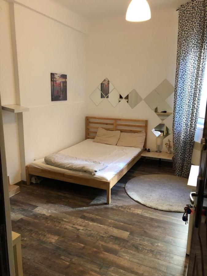 شقة بوخارست  في Studio Old Town By Dtm Properties المظهر الخارجي الصورة